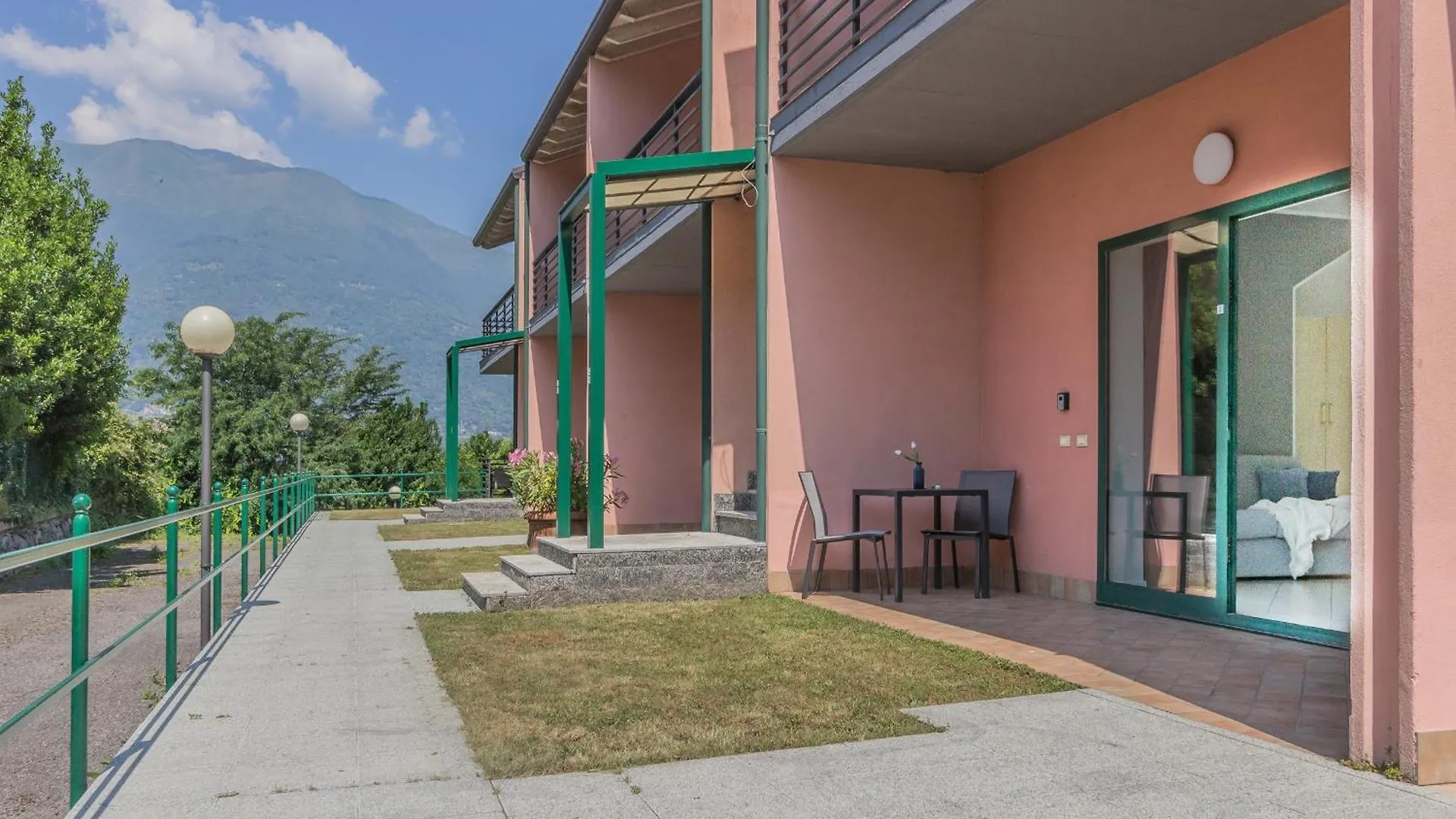 Brezza Del Lario Monolocale Accesso Per Disabili By Varenna Holidays Dervio